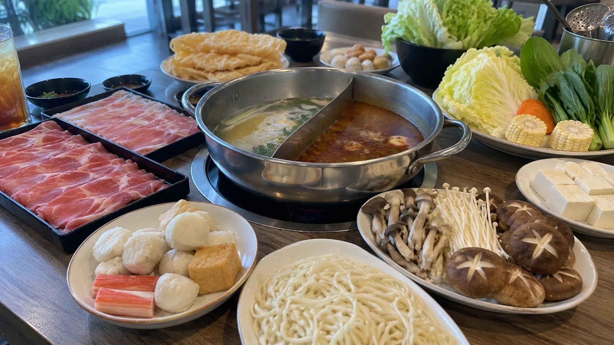 Illustration: steamboat hotpot set-up
