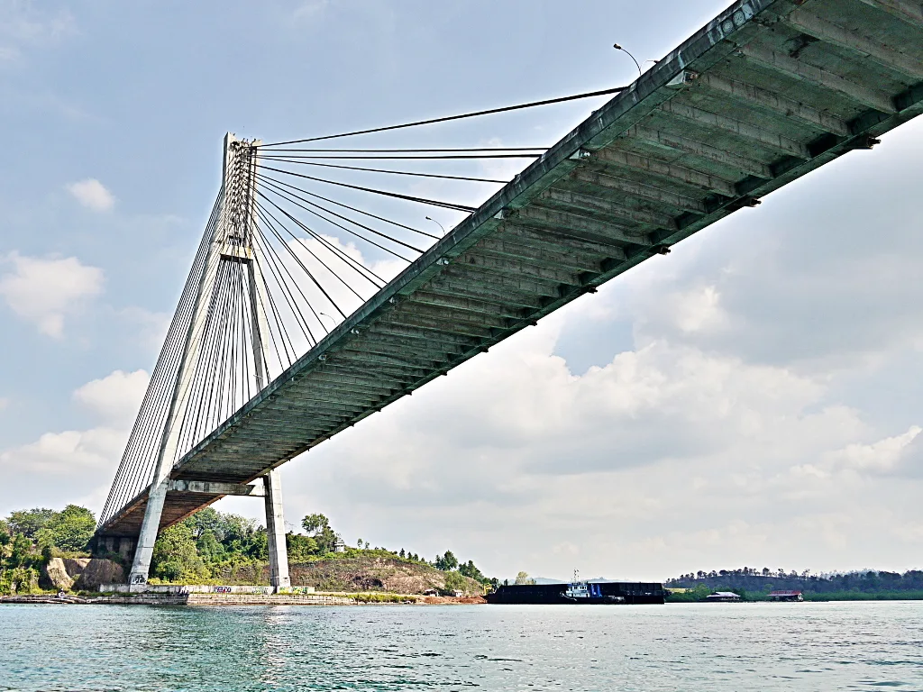 Barelang Bridge, Batam — real photo: Barelang Bridge 1, Batam, Indonesia.